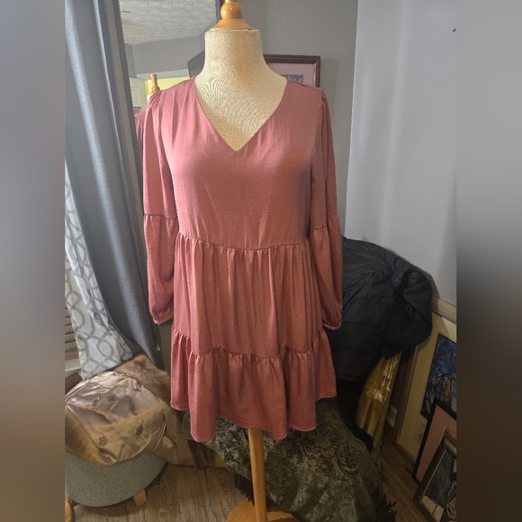 Cynthia Rowley Dresses & Skirts - Cynthia Rowley Boho Dusty Rose Tiered V-Neck Long-Sleeve Dress